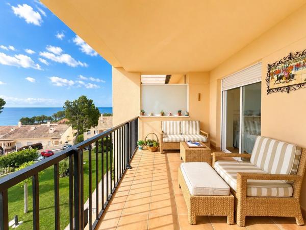 Продажа квартиры на Piso en Zona de Mascarat, Altea, Алтея
photo 1