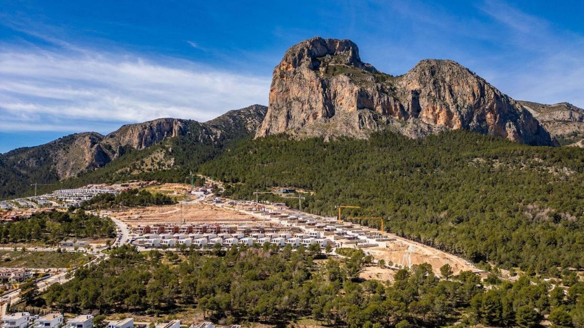 Propiedades en venta y alquiler en España photo 5