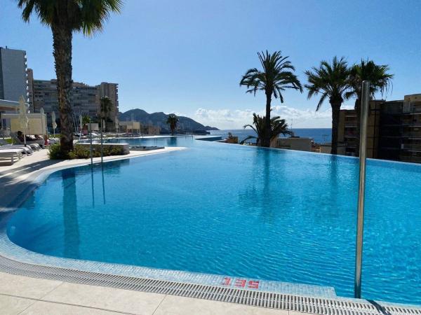 Venta de piso en Piso en Avenida de Uruguay, 1, Playa de Poniente, Benidorm, Benidorm
thumbnail 2