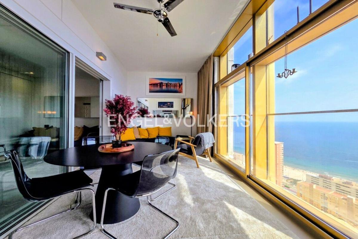 Venta de piso en Piso en Avenida de Mejico, Playa de Poniente, Benidorm, Benidorm
photo 2