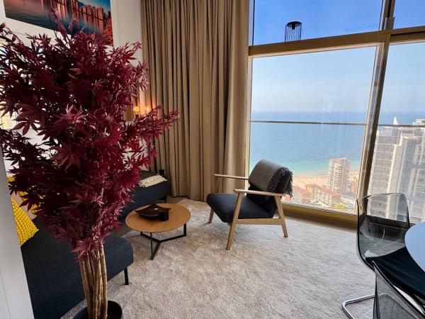 Venta de piso en Piso en Avenida de Mejico, 7, Playa de Poniente, Benidorm, Benidorm
photo 1