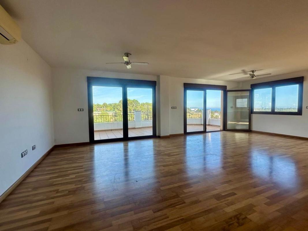 Продажа квартиры на Piso en Altea la Vella, Altea, Алтея
photo 1