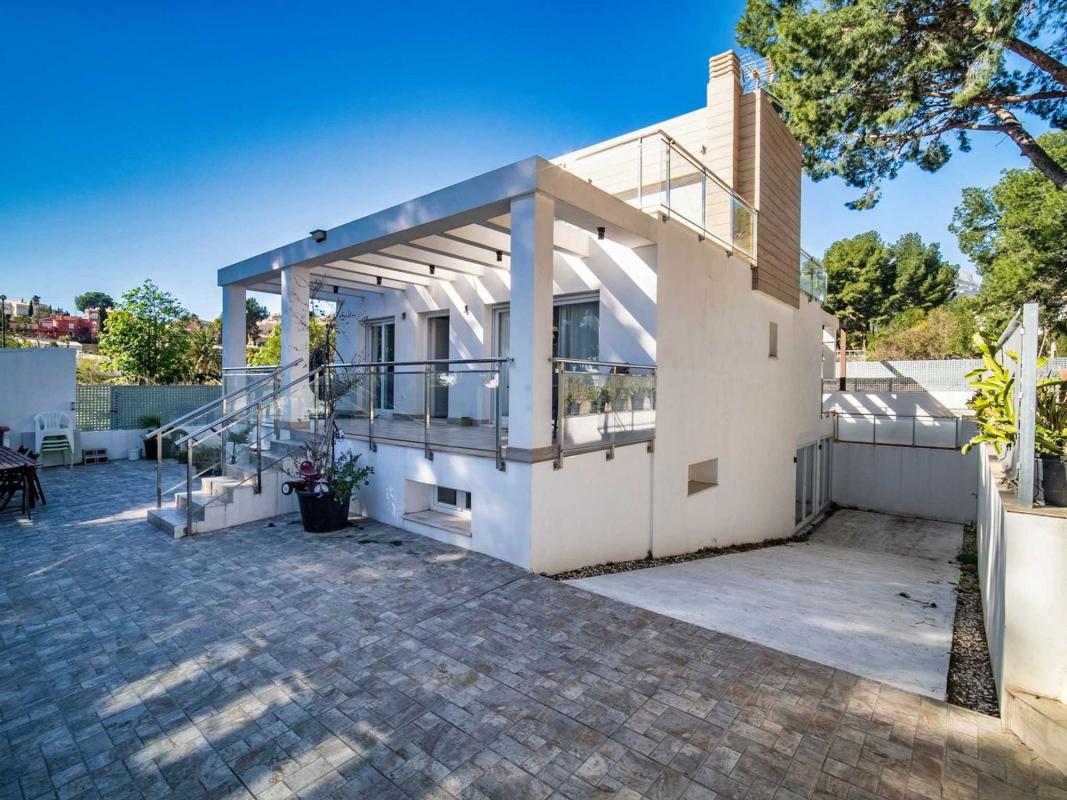 Propiedades en venta y alquiler en España photo 3