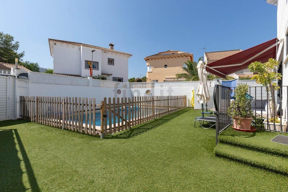 Properties for sale and rent in Spain photo 5