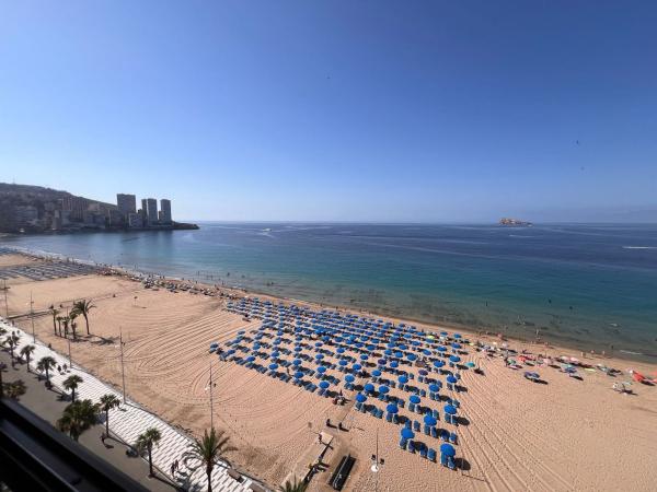 Venta de piso en Piso en Avenida de Madrid, Playa de Levante, Benidorm, Benidorm
 photo 1