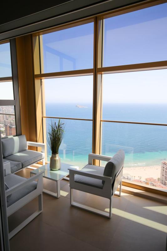 Venta de piso en Piso en Playa de Poniente, Benidorm, Benidorm
photo 1