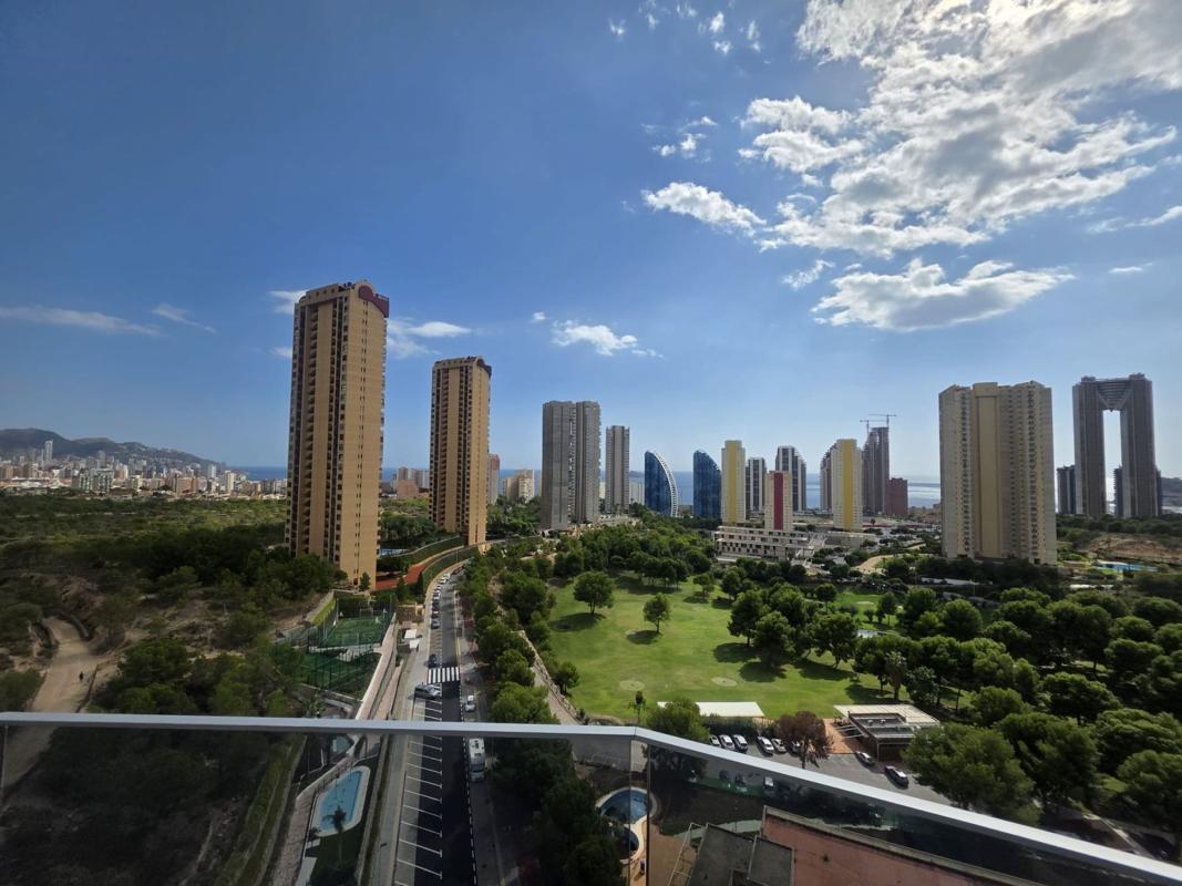 Sale of apartment in Piso en Calle Presidente Adolfo Suárez, Pueblo Poniente, Benidorm, Benidorm
photo 1