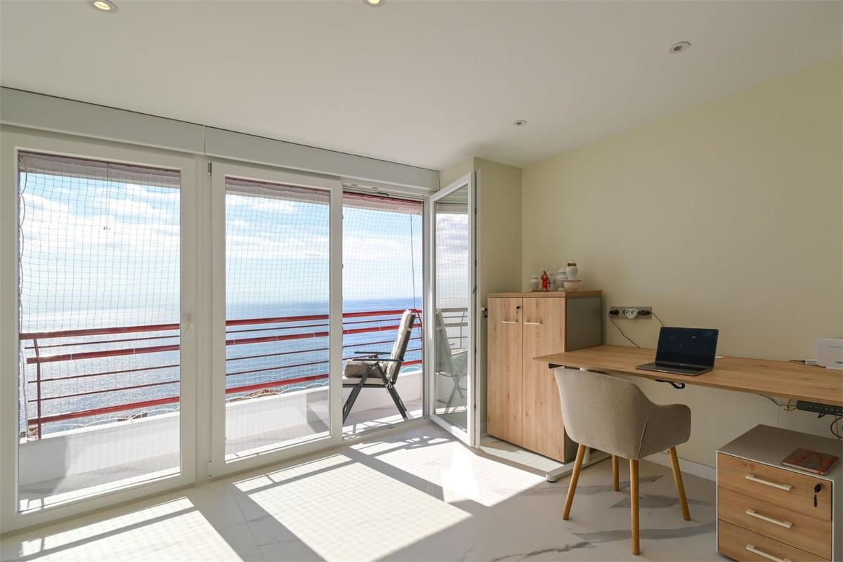 Venta de piso en Piso en Avenida del País Valencià, Centro Urbano, La Villajoyosa / Vila Joiosa, La Villajoyosa / Vila Joiosa
photo 2