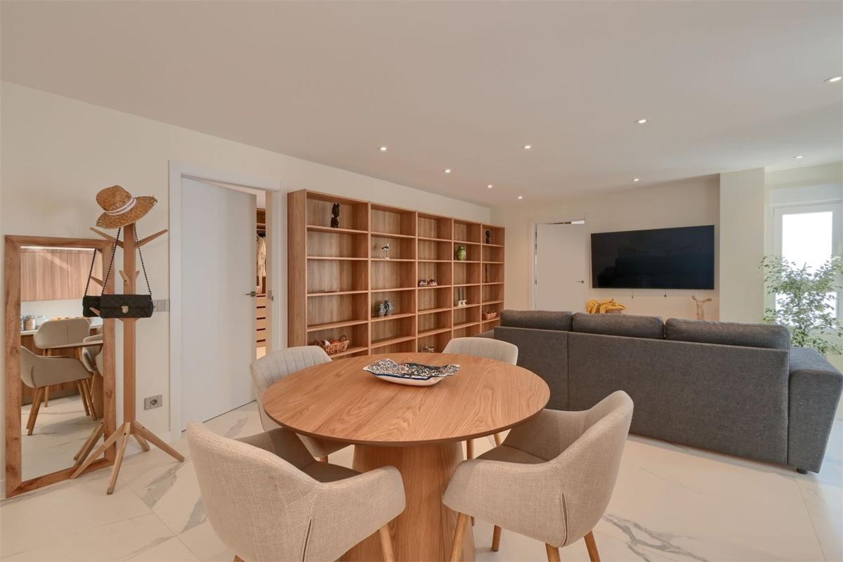 Venta de piso en Piso en Avenida del País Valencià, Centro Urbano, La Villajoyosa / Vila Joiosa, La Villajoyosa / Vila Joiosa
photo 3