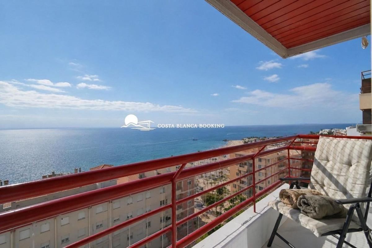 Venta de piso en Piso en Avenida del País Valencià, Centro Urbano, La Villajoyosa / Vila Joiosa, La Villajoyosa / Vila Joiosa
photo 2