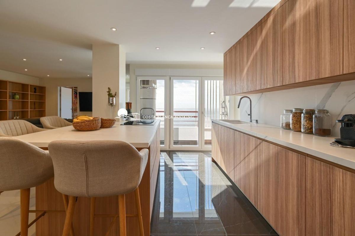 Venta de piso en Piso en Avenida del País Valencià, Centro Urbano, La Villajoyosa / Vila Joiosa, La Villajoyosa / Vila Joiosa
photo 4