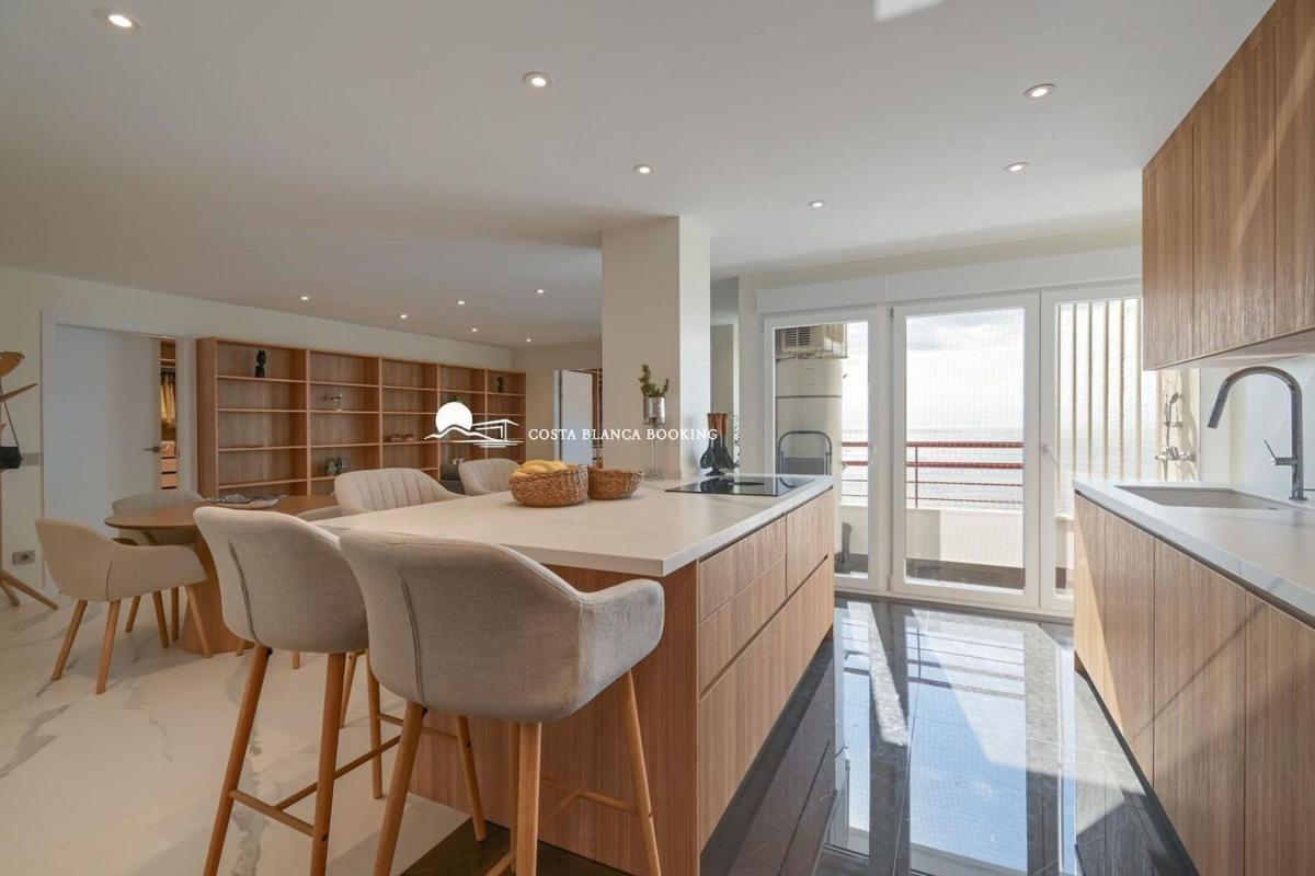 Venta de piso en Piso en Avenida del País Valencià, Centro Urbano, La Villajoyosa / Vila Joiosa, La Villajoyosa / Vila Joiosa
photo 5