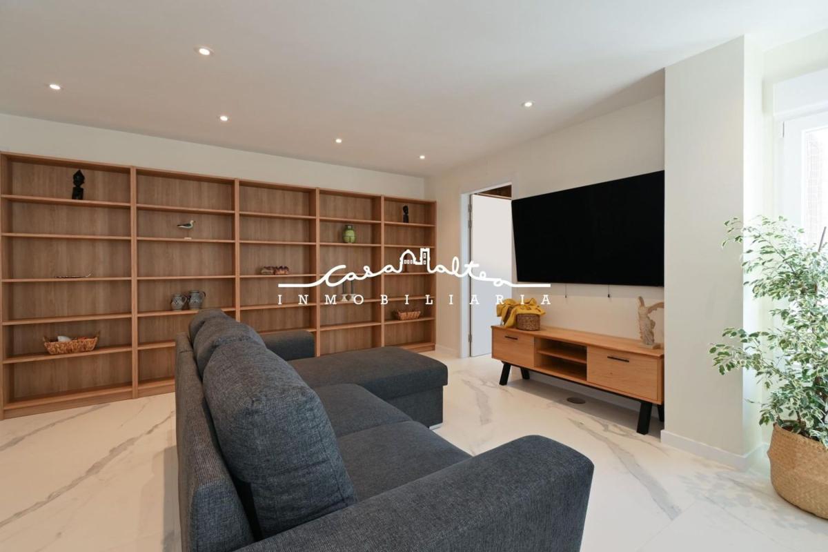 Venta de piso en Piso en Centro Urbano, La Villajoyosa / Vila Joiosa, La Villajoyosa / Vila Joiosa
photo 2
