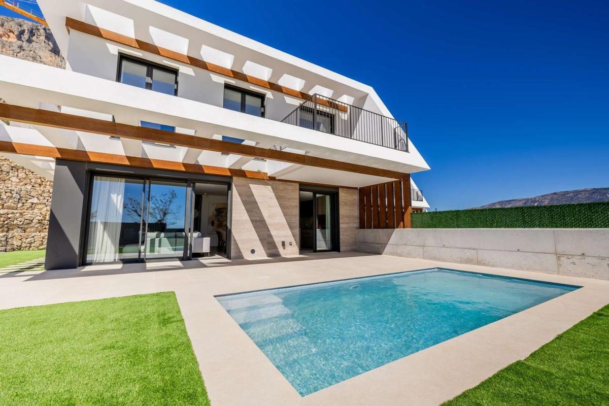 Properties for sale and rent in Spain photo 2
