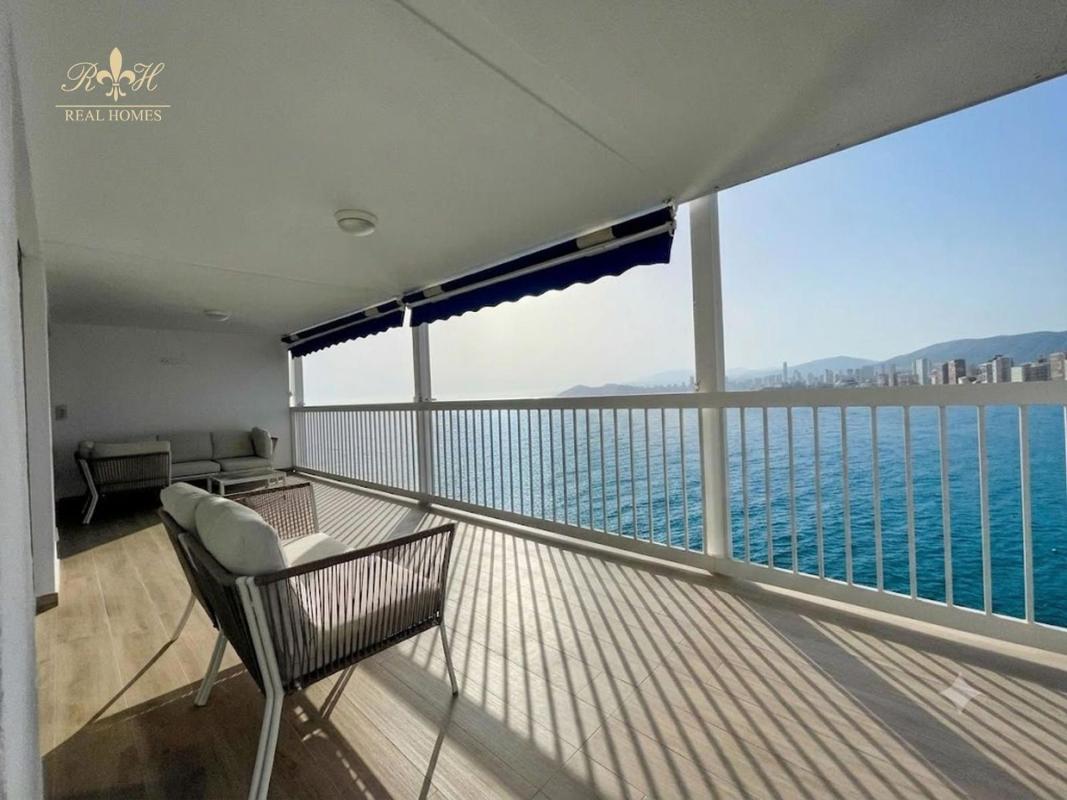 Venta de piso en Piso en Calle Alcalde Manuel Catalán Chana, Zona Sierra Helada, Benidorm, Benidorm
photo 1