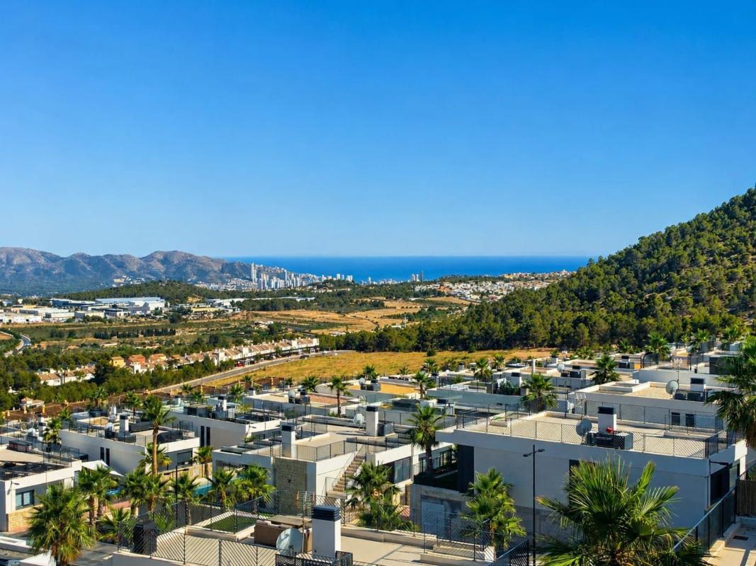 Properties for sale and rent in Spain photo 3