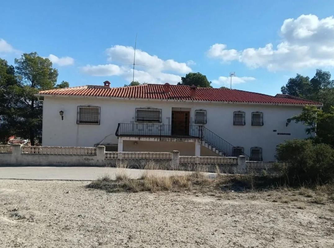 Propiedades en venta y alquiler en España photo 2