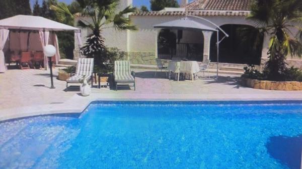 Chalet pareado en La Nucia Pueblo, La Nucia photo 1