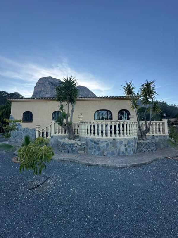Properties for sale and rent in Spain photo 1