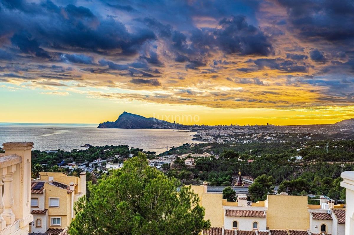 Sprzedaż szeregowego domku w Chalet adosado en Altea Hills, Altea , Altea photo 2