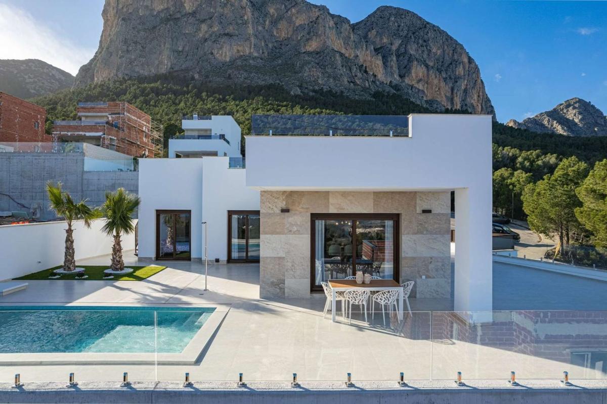 Properties for sale and rent in Spain photo 2
