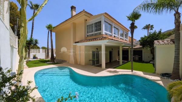 Chalet adosado en Calle Llissa, L'Albir, Alfaz del Pi photo 1