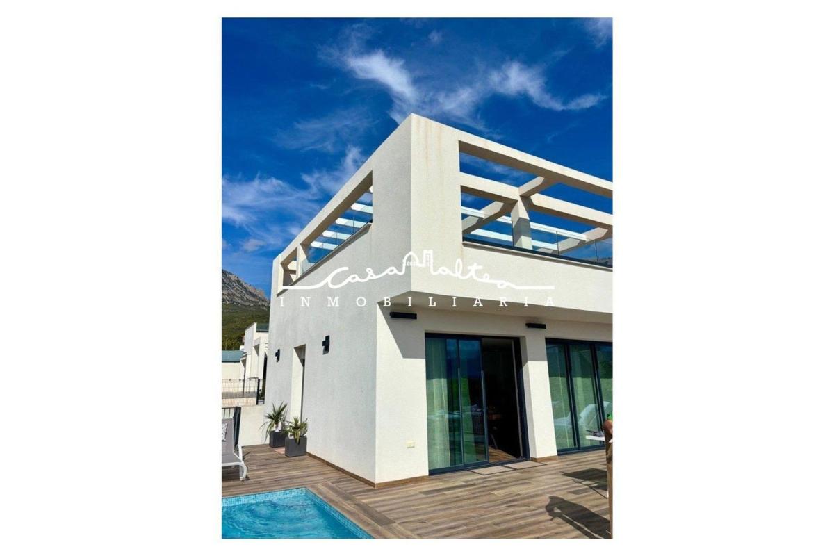 Properties for sale and rent in Spain photo 5