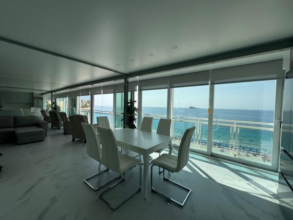 Ático en venta en Ático en Avenida de la Armada Española, Playa de Poniente, Benidorm, Benidorm thumbnail 2