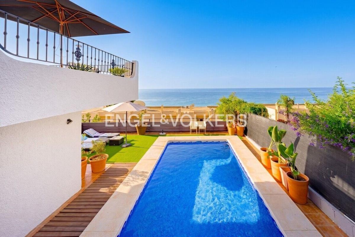 Properties for sale and rent in Spain photo 1