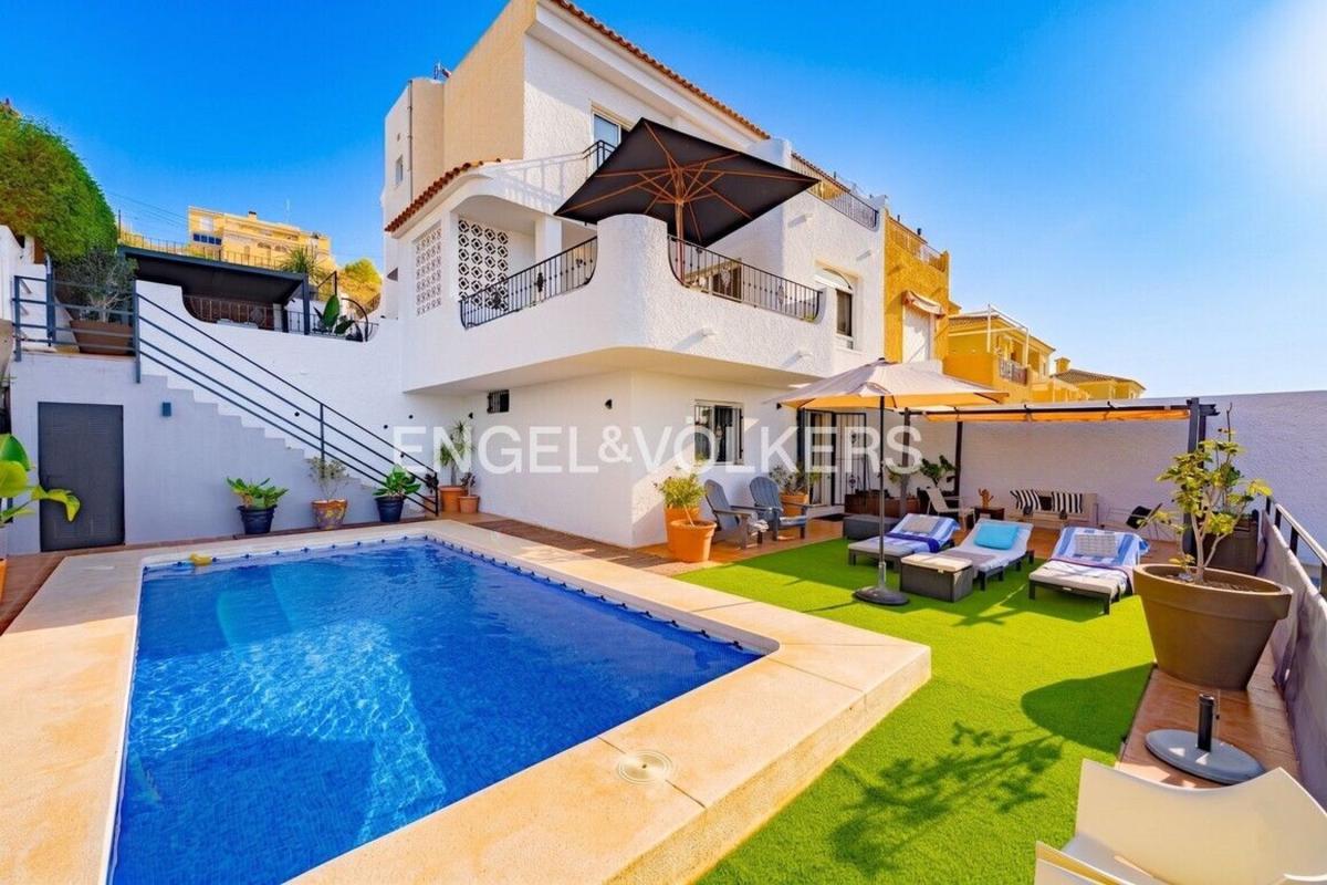 Properties for sale and rent in Spain photo 2