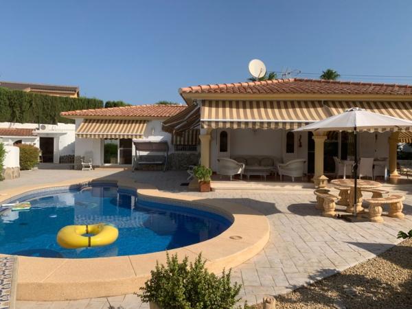 Casa o chalet independiente en Calle Bessons, Alfaz del Pi Pueblo-Urbanizaciones, Alfaz del Pi thumbnail 1