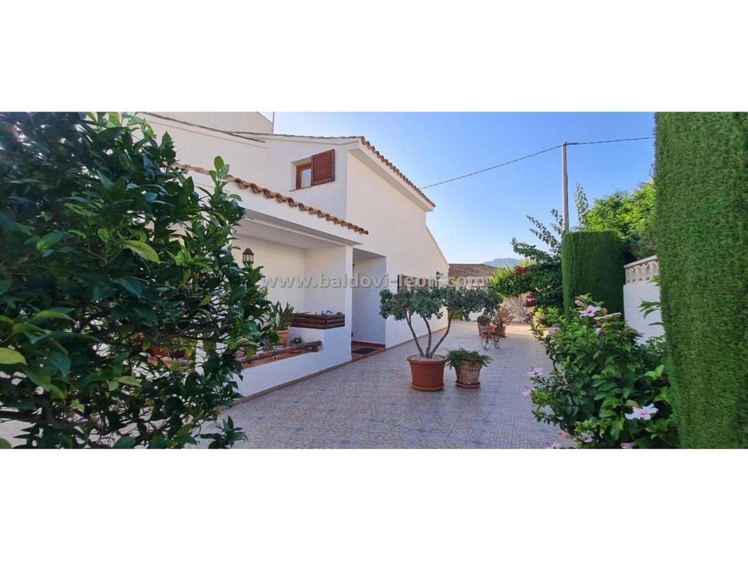 Propiedades en venta y alquiler en España photo 4