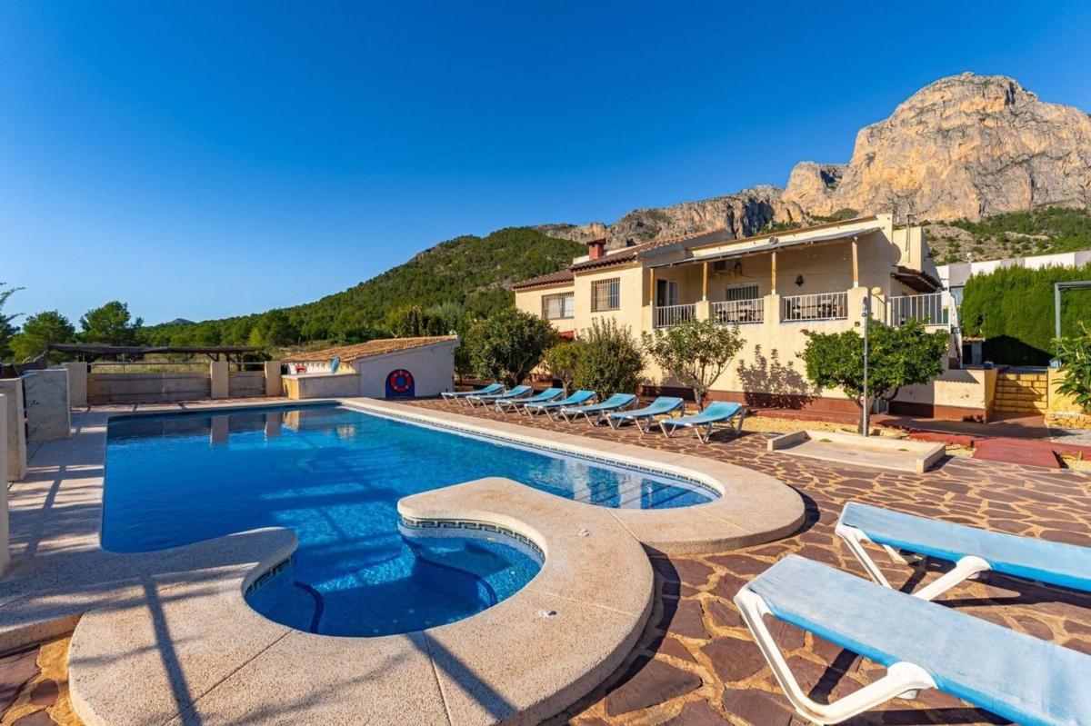 Properties for sale and rent in Spain photo 1