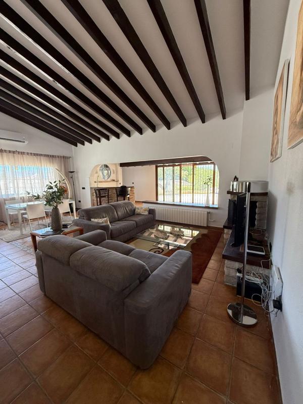Properties for sale and rent in Spain photo 3