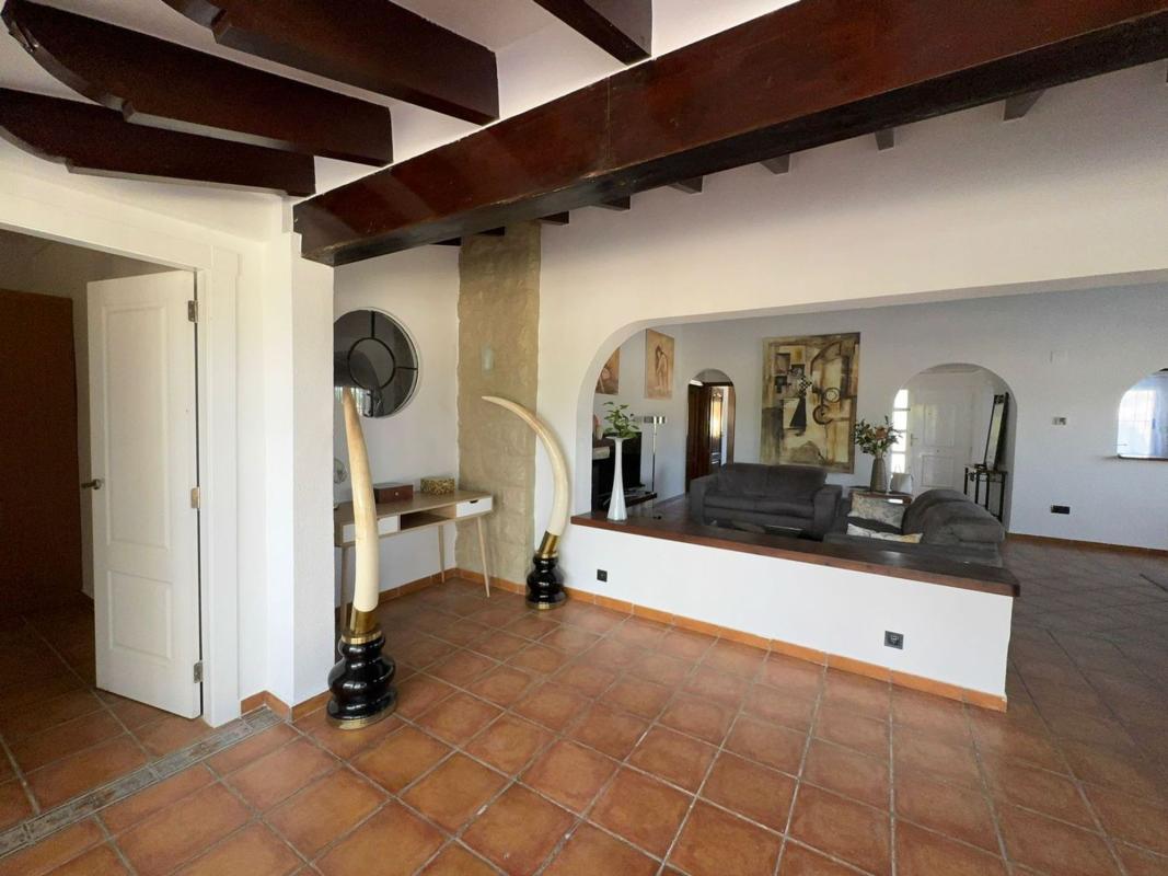 Properties for sale and rent in Spain photo 4