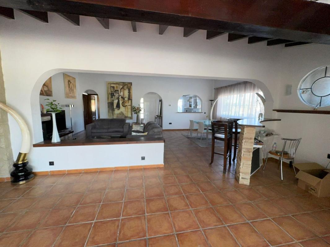 Properties for sale and rent in Spain photo 5