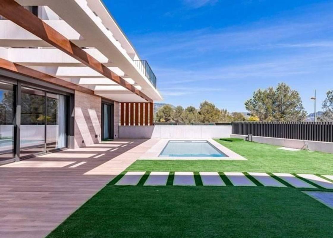 Properties for sale and rent in Spain photo 5