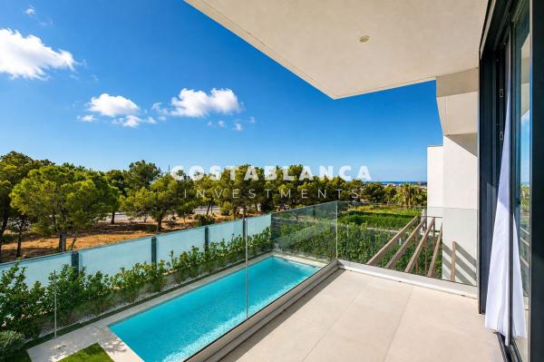 Chalet independiente en venta en Casa o chalet en Calle París, Golf Bahía, Finestrat, Finestrat
photo 1