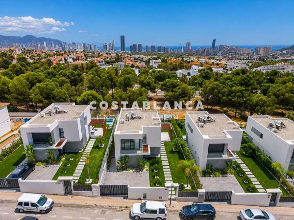 Chalet independiente en venta en Casa o chalet en Calle París, Golf Bahía, Finestrat, Finestrat
 photo 4