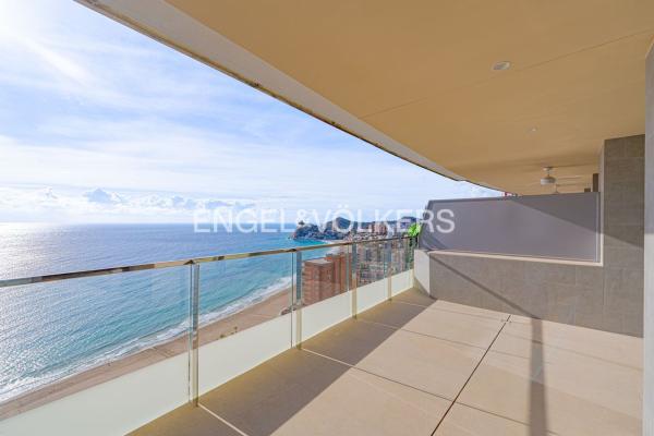 Sale of flat in Piso en Calle Brasil, Playa de Poniente, Benidorm, Benidorm
thumbnail 2