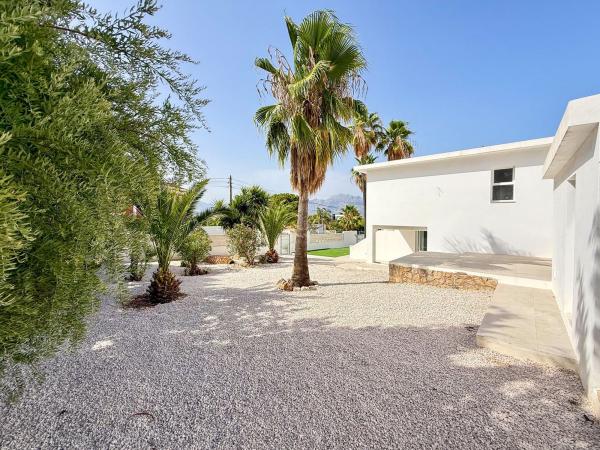 Chalet pareado en Calle Mar del Nord, L'Albir, Alfaz del Pi thumbnail 2