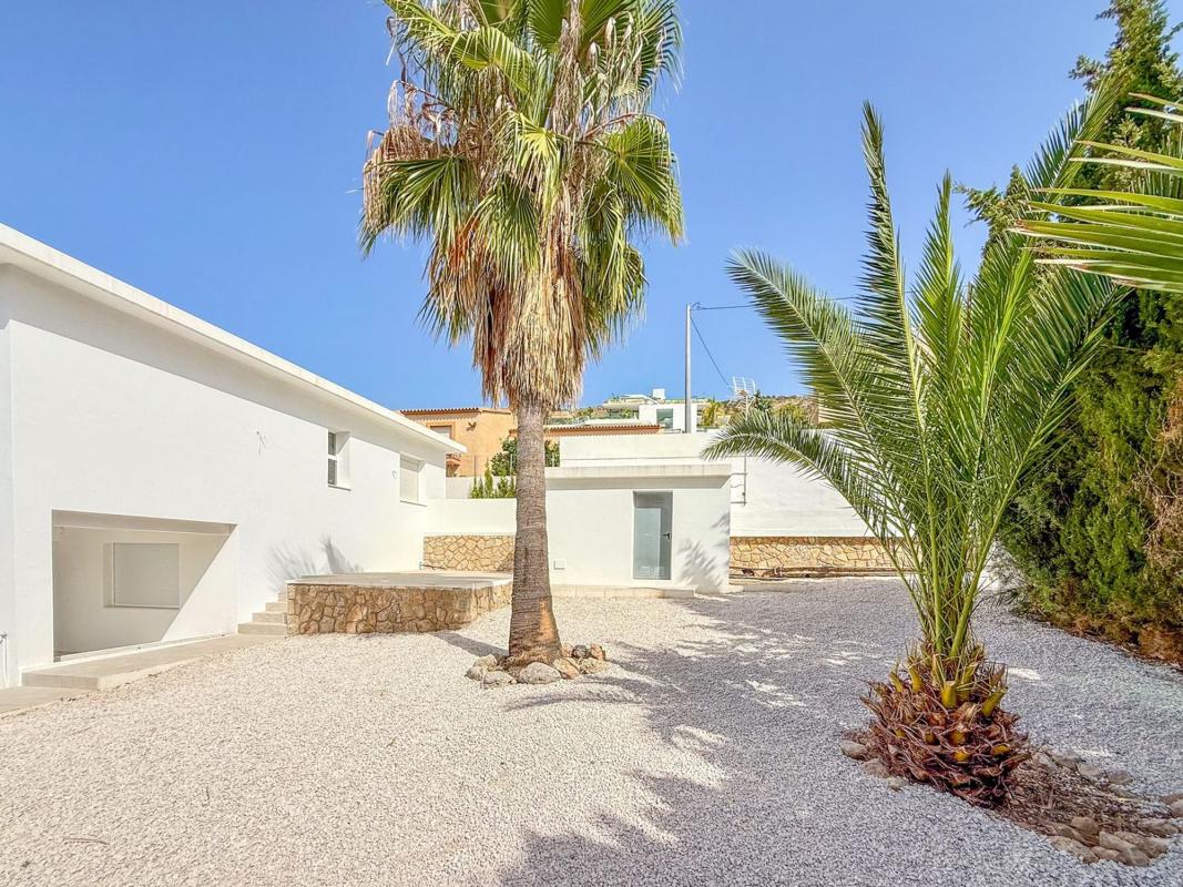 Properties for sale and rent in Spain photo 5