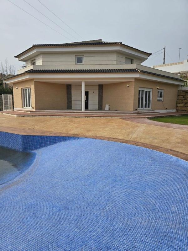 Properties for sale and rent in Spain photo 1