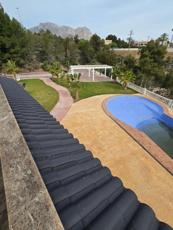 Properties for sale and rent in Spain photo 4