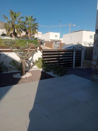Casa o chalet independiente en Avenida Sevilla, Balcón de Finestrat-Terra Marina, Finestrat thumbnail 2