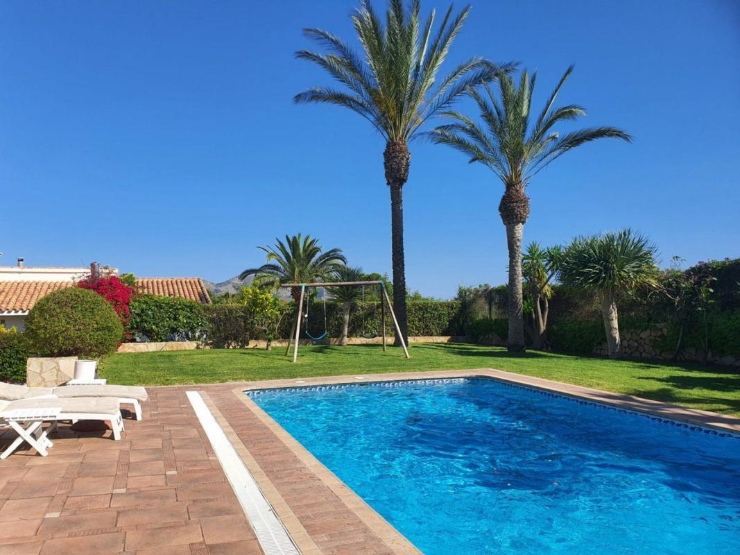 Properties for sale and rent in Spain photo 1