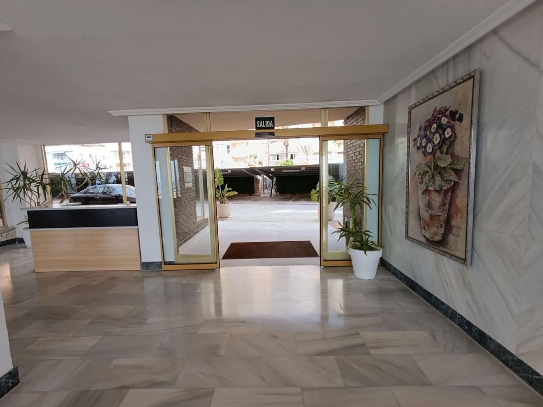 Sale of apartment in Piso en Avenida Vicente Llorca Alós, 2, Playa de Poniente, Benidorm, Benidorm
 photo 5