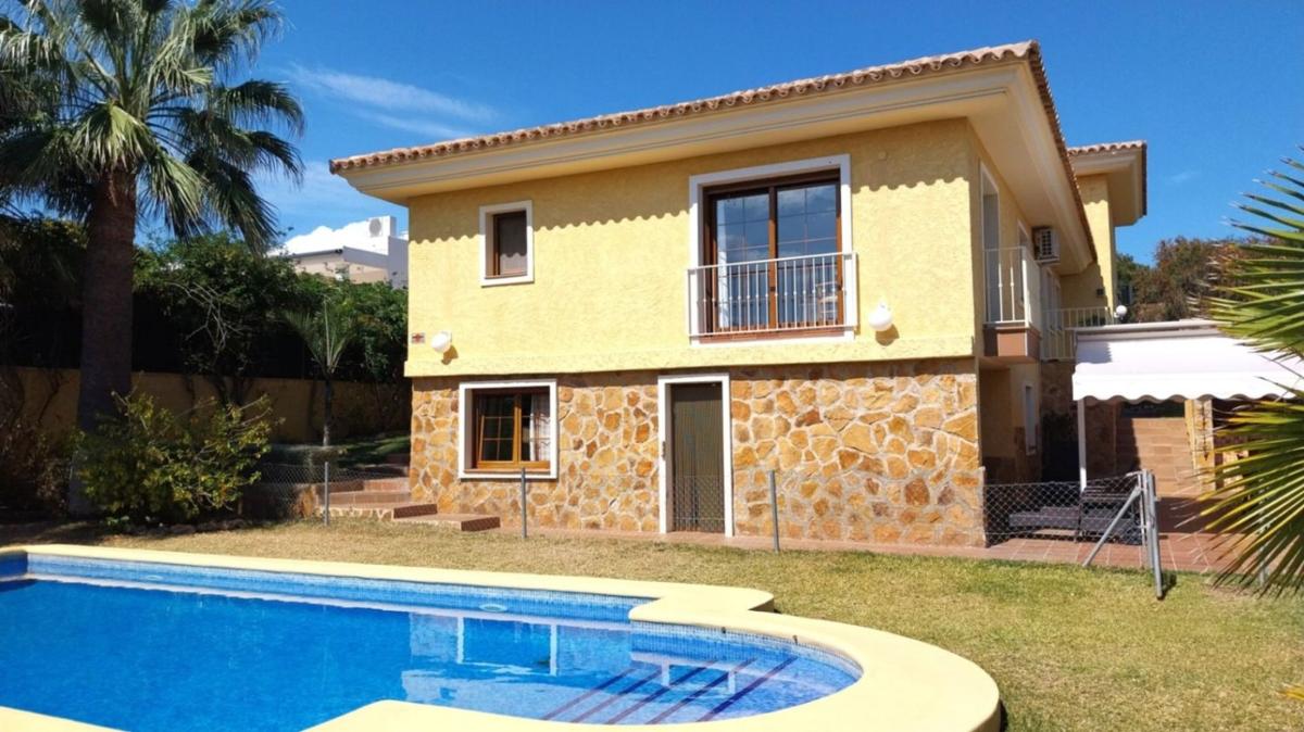 Properties for sale and rent in Spain photo 1