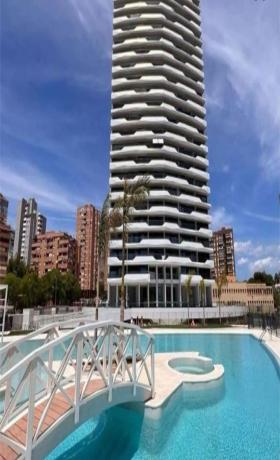 Продажа квартиры на Piso en Avenida de Benissa s/n, Playa de Poniente, Benidorm, Бенидорм
photo 1