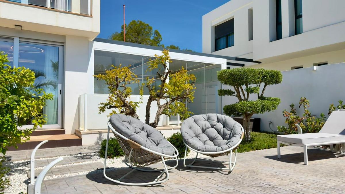 Properties for sale and rent in Spain photo 5